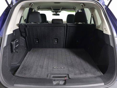 Used 2022 Nissan Rogue SV image 15