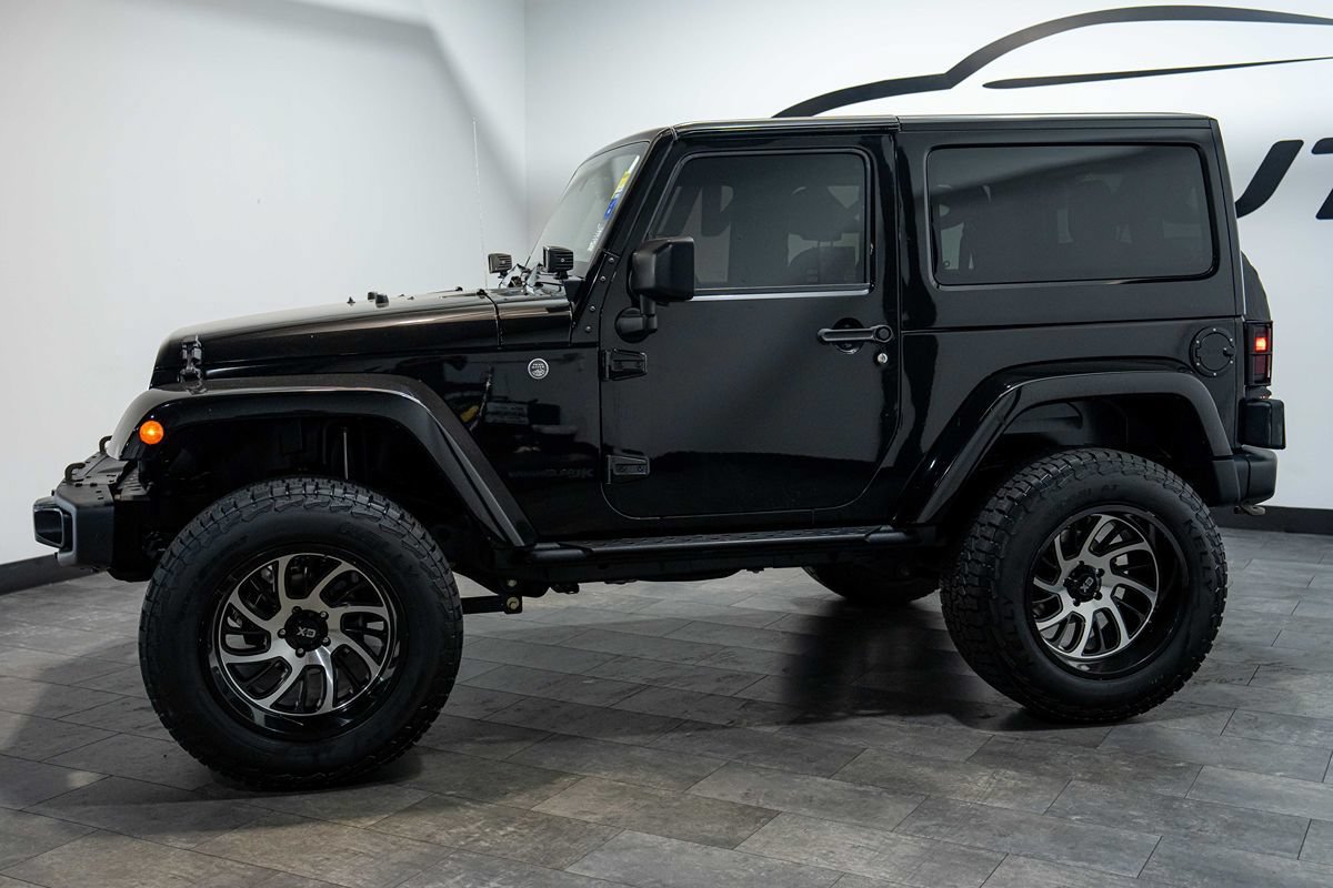 Used 2018 Jeep Wrangler Sport AWD/4WD image 23