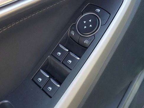 Used 2024 Ford Explorer XLT w/ Equipment Group 202A image 16