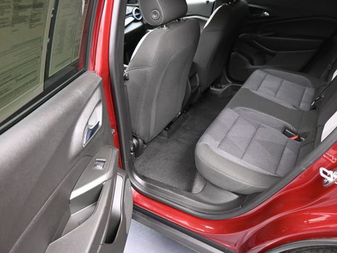 Used 2024 Chevrolet Trax LS w/ Driver Confidence Package image 17