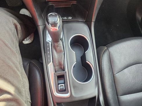 Used 2020 Chevrolet Equinox Premier image 18