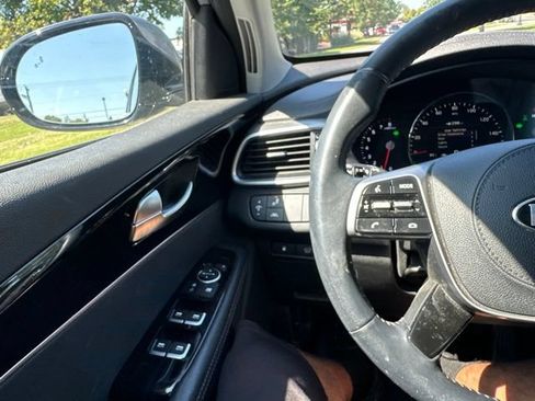 Used 2020 Kia Sorento EX AWD/4WD image 44