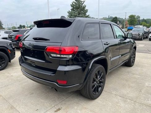 Certified 2021 Jeep Grand Cherokee Laredo X AWD/4WD image 6