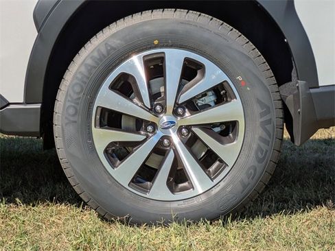 New 2025 Subaru Outback Premium w/ Popular Package #1A image 9