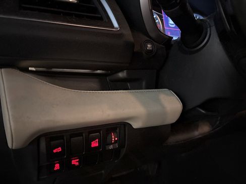 Used 2019 Subaru Ascent Touring w/ Popular Package #3 image 13