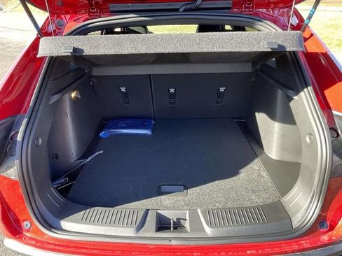 New 2026 Chevrolet Trax RS w/ Sunroof Package image 10