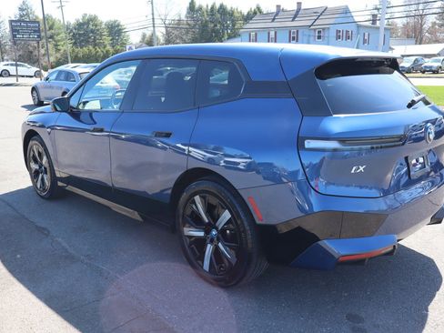 Used 2024 BMW iX xDrive50 w/ Sport Package image 7