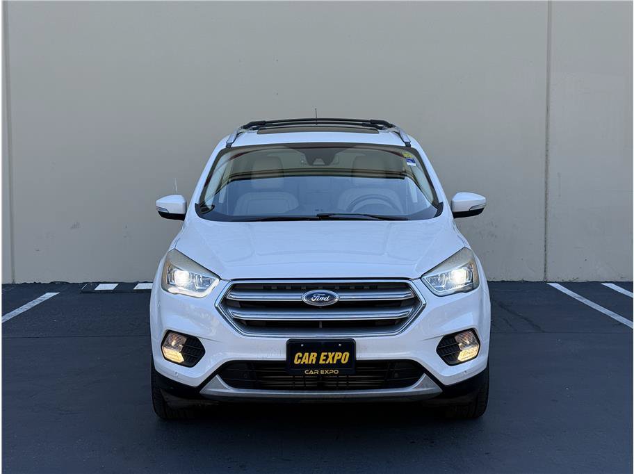 Used 2017 Ford Escape Titanium w/ Equipment Group 301A AWD/4WD image 2