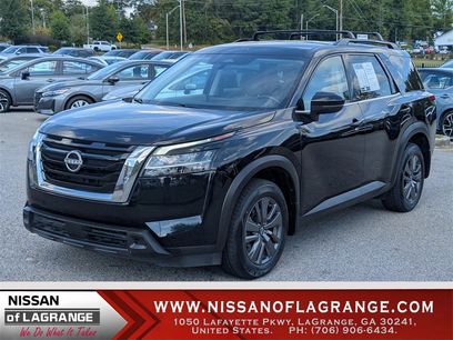 Used 2022 Nissan Pathfinder SV