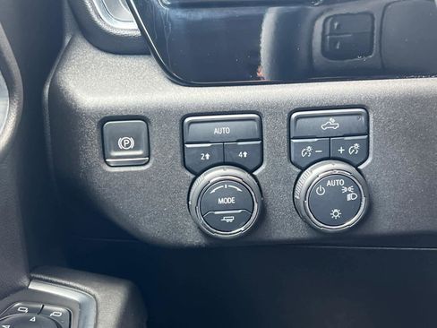 Certified 2025 Chevrolet Silverado 1500 LT image 21