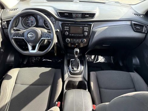 Certified 2018 Nissan Rogue Sport S image 16