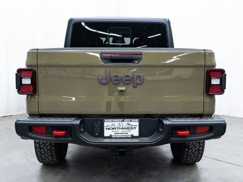 New 2026 Jeep Gladiator Rubicon w/ Steel Power Dome Hood Package AWD/4WD image 5