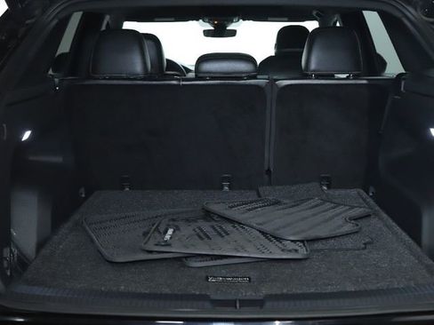 Used 2024 Volkswagen Atlas Cross Sport SE w/ Panoramic Sunroof Package image 30