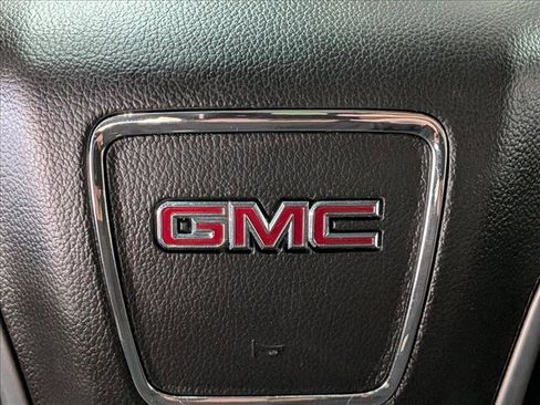 Used 2018 GMC Sierra 1500 SLE w/ SLE Value Package AWD/4WD image 29