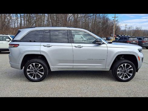 Certified 2022 Jeep Grand Cherokee Overland image 9