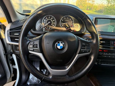 Used 2015 BMW X5 xDrive50i AWD/4WD image 37