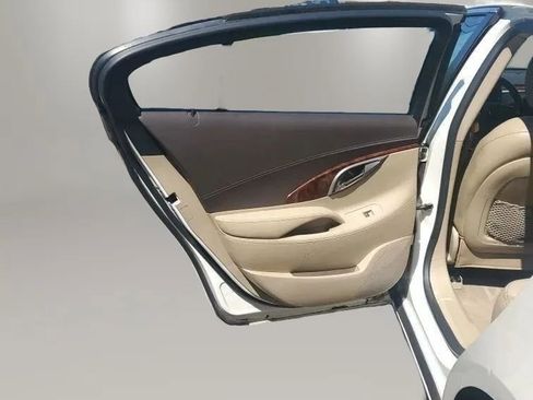 Used 2012 Buick LaCrosse Premium FWD image 10