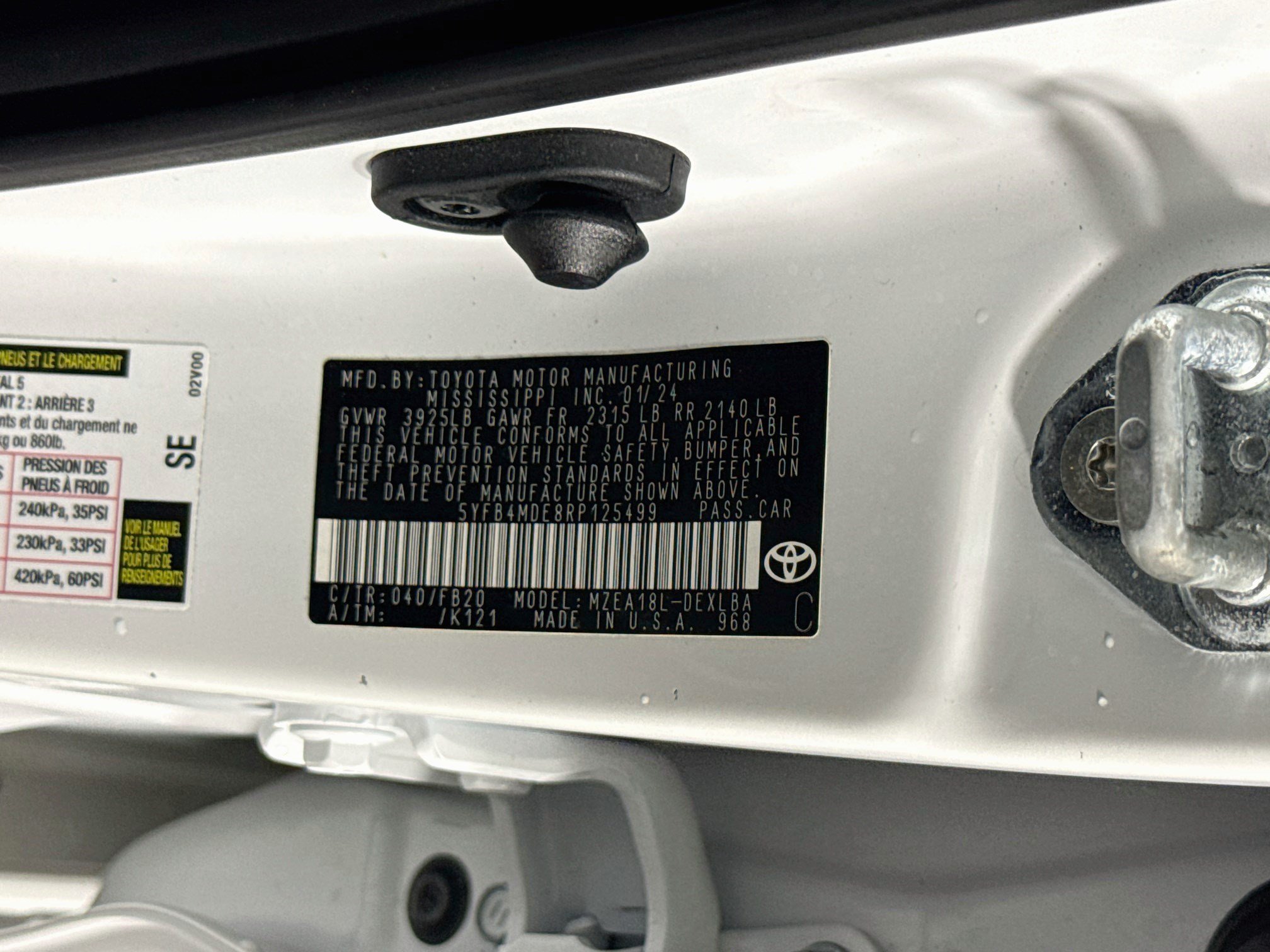 Used 2024 Toyota Corolla LE FWD image 39
