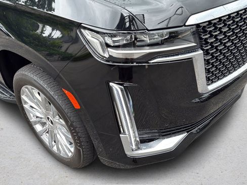Certified 2024 Cadillac Escalade ESV Premium Luxury w/ LPO, Floor Liner Package AWD/4WD image 12