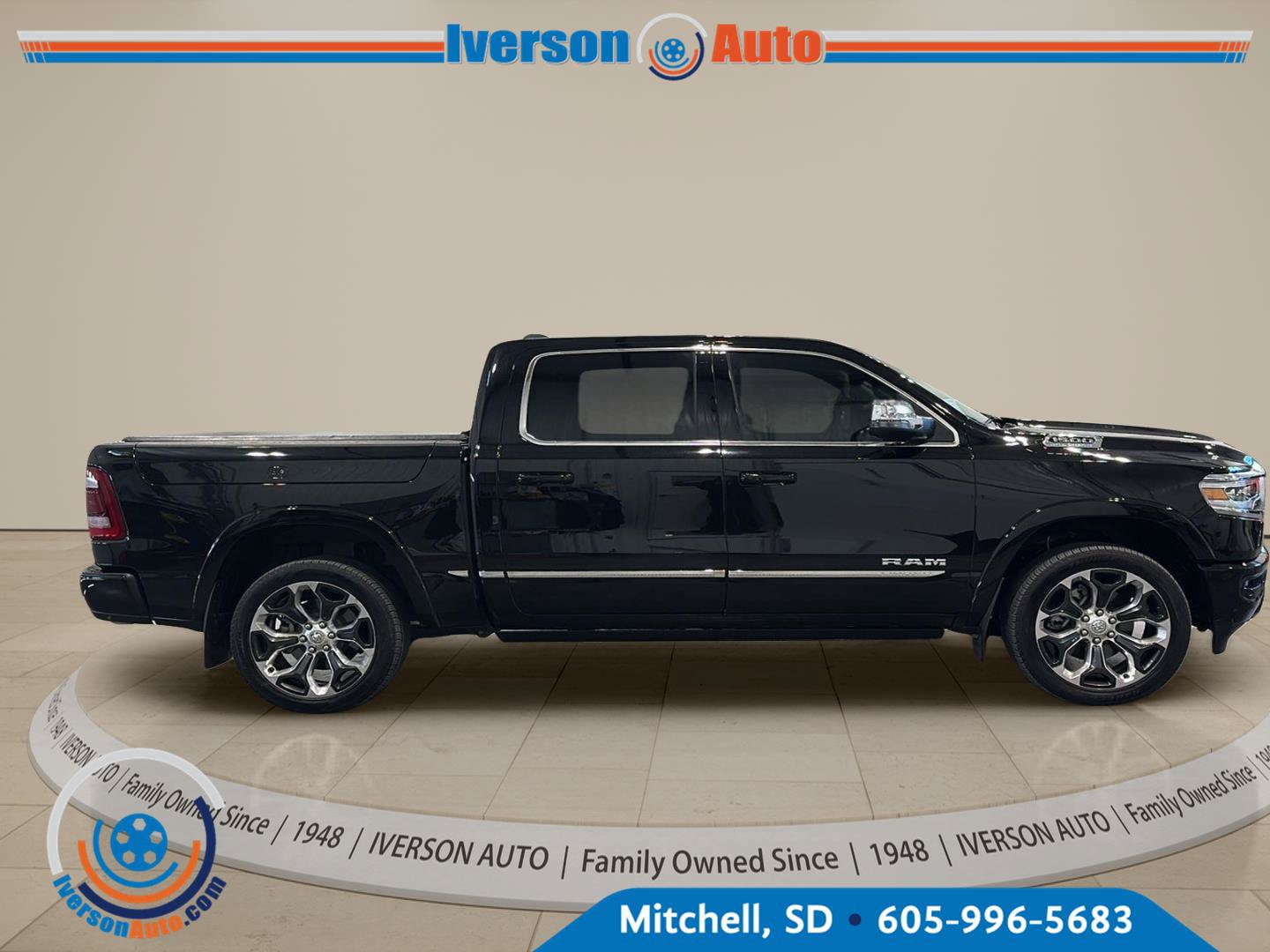 Used 2024 RAM 1500 Limited AWD/4WD image 8