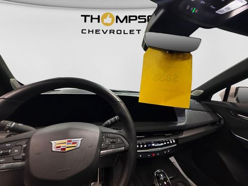 Used 2025 Cadillac XT4 Sport w/ LPO, Onyx Lite Package AWD/4WD image 10