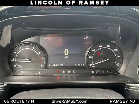 Used 2022 Lincoln Corsair AWD w/ Equipment Group 101A image 16
