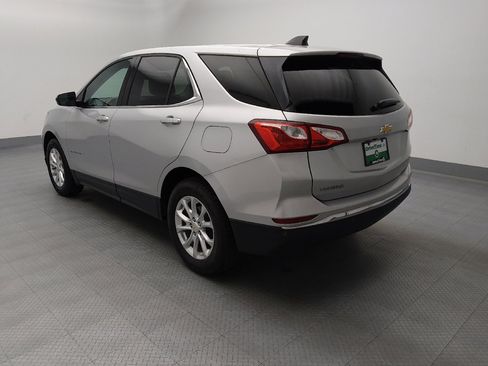 Used 2020 Chevrolet Equinox LT w/ Driver Convenience Package FWD image 5