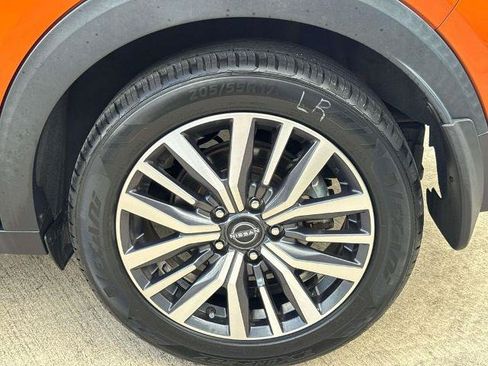 Used 2024 Nissan Kicks SV FWD image 5