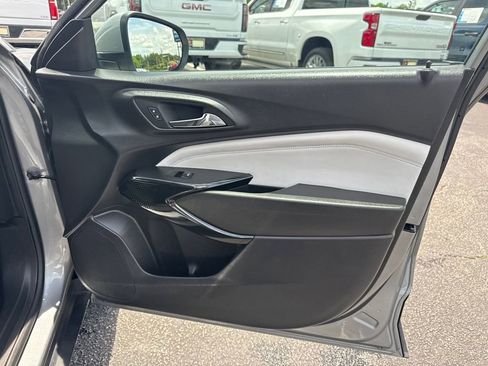Used 2024 Chevrolet Trax LT FWD image 15