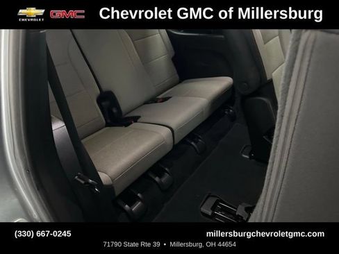 Used 2025 Chevrolet Traverse LT FWD image 36