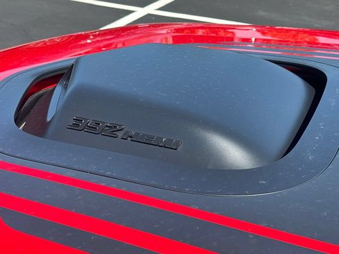 Used 2016 Dodge Challenger R/T Scat Pack RWD image 10