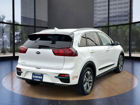 Used 2019 Kia Niro EX image 3
