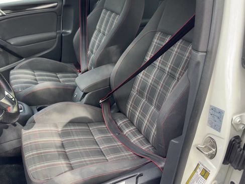 Used 2013 Volkswagen Golf 4-Door image 27