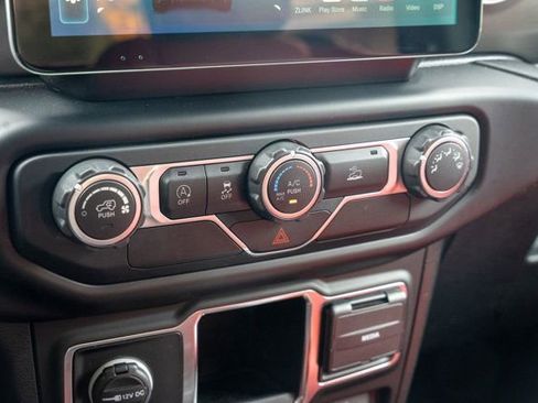 Used 2021 Jeep Wrangler Sport AWD/4WD image 31