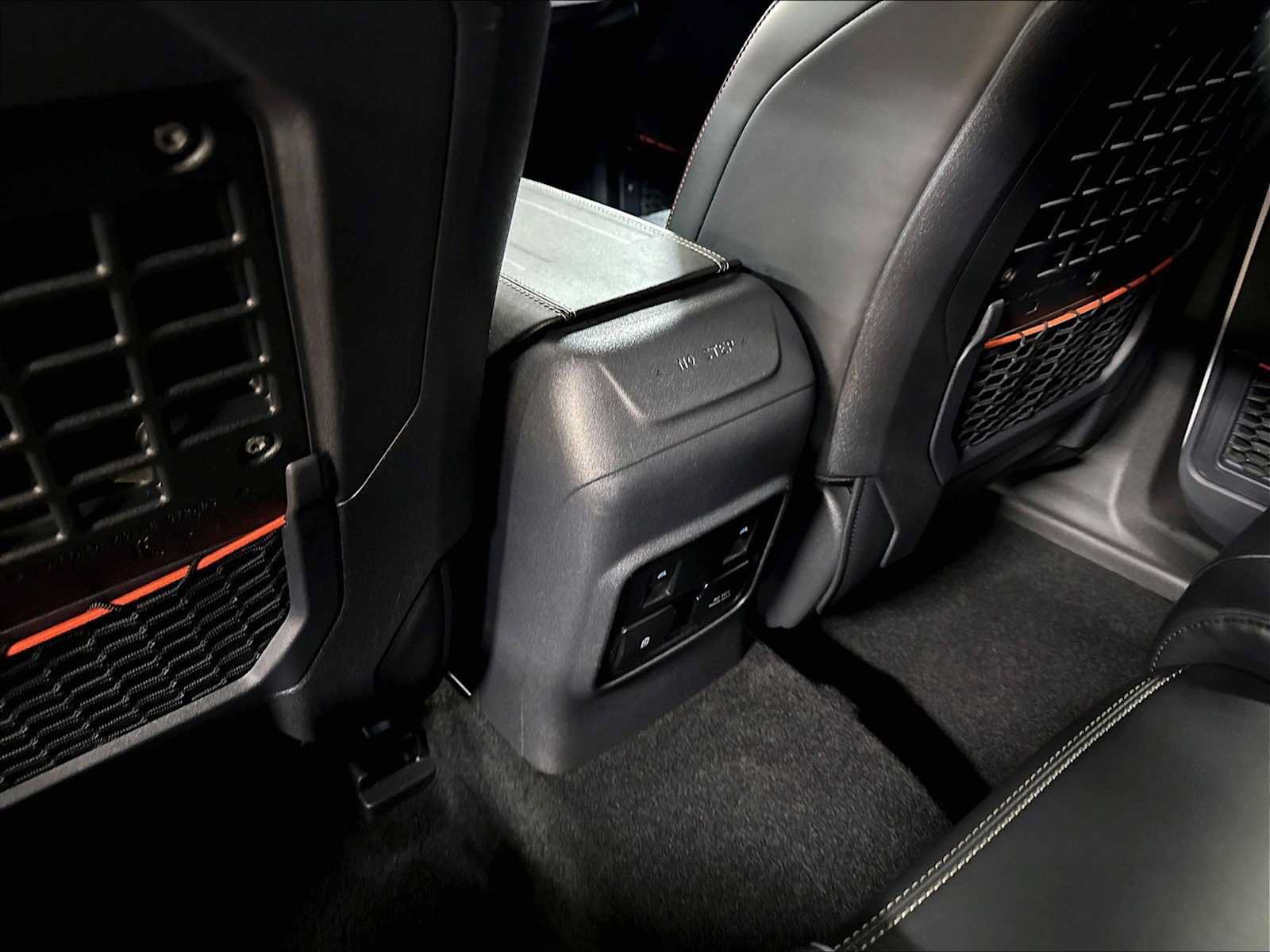 Used 2024 Ford Bronco Raptor AWD/4WD image 26