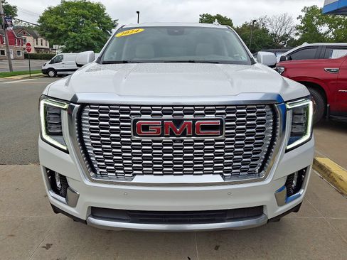 Certified 2024 GMC Yukon Denali w/ Denali Reserve Package AWD/4WD image 2