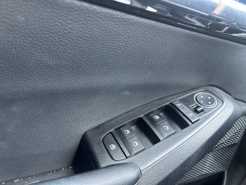 Certified 2025 Kia Seltos S AWD/4WD image 15