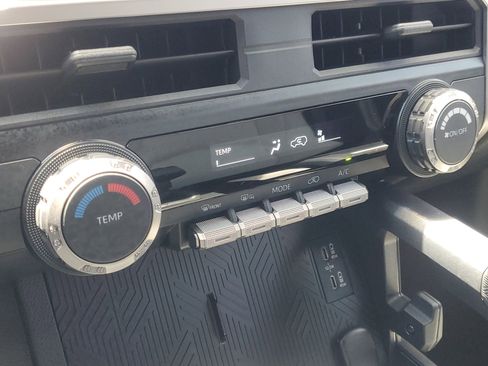 Certified 2025 Toyota 4Runner SR5 RWD image 28