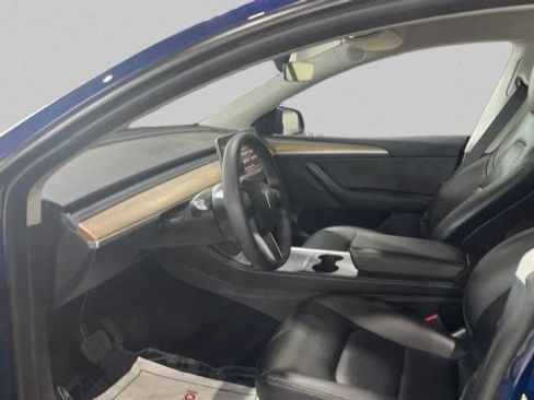 Used 2023 Tesla Model Y Long Range AWD/4WD image 16