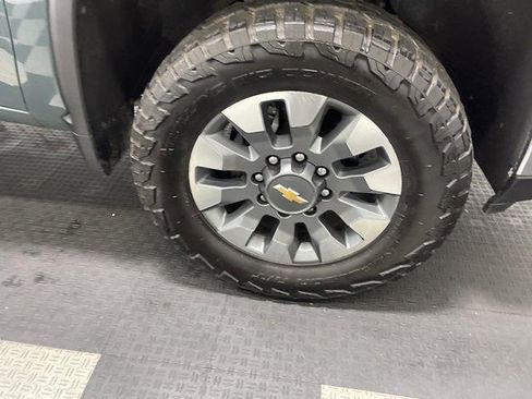 Used 2025 Chevrolet Silverado 3500 LT w/ Safety Package AWD/4WD image 20