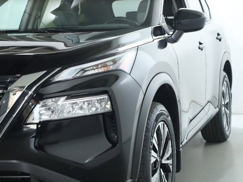 Certified 2023 Nissan Rogue SV image 5