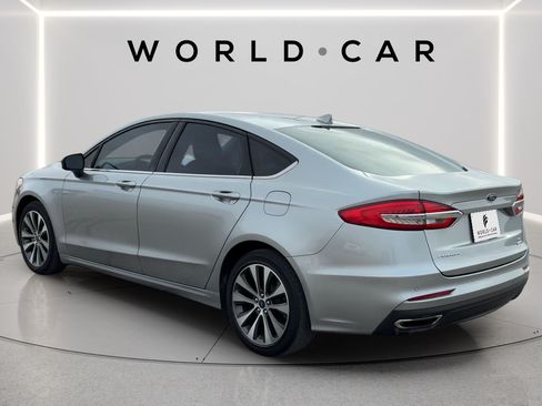 Used 2020 Ford Fusion SE AWD/4WD image 5