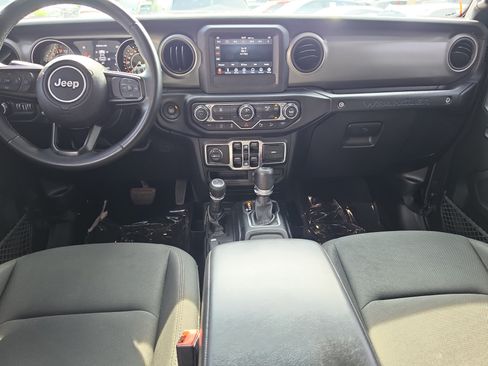 Used 2018 Jeep Wrangler Unlimited Sport S AWD/4WD image 14