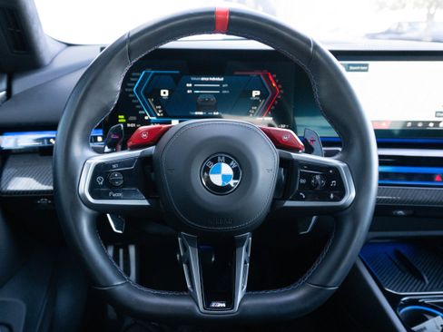 Used 2025 BMW M5 AWD/4WD image 17