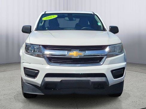 Used 2017 Chevrolet Colorado W/T w/ WT Convenience Package RWD image 2