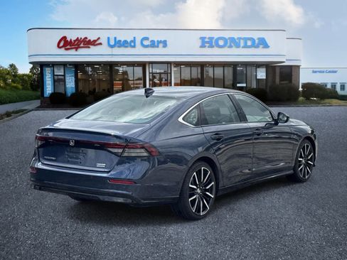 Used 2024 Honda Accord Touring image 5