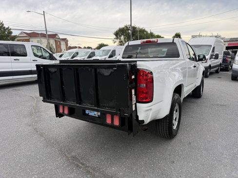 Used 2017 Chevrolet Colorado W/T RWD image 3