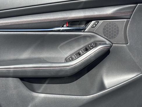New 2026 MAZDA MAZDA3 Carbon image 23