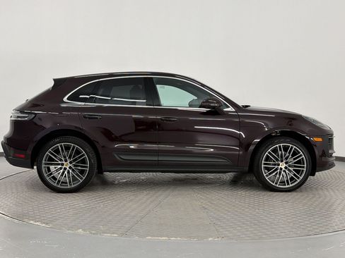 Used 2026 Porsche Macan AWD/4WD image 8