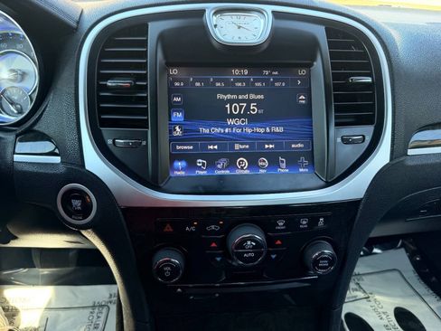 Used 2014 Chrysler 300 C w/ Light Group AWD/4WD image 34